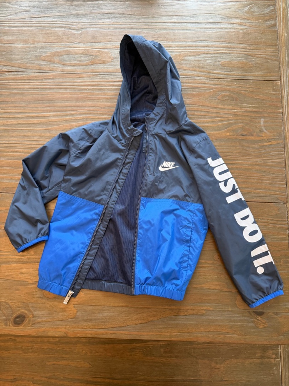 Nike Kids Hooded Windbreaker in Navy & Royal Blue - Picture 2 of 6